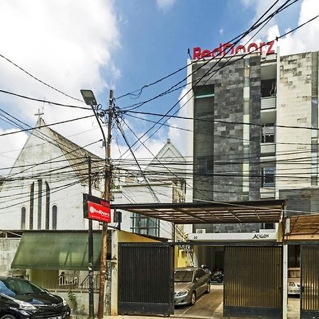 Reddoorz Plus @ Pasar Baru Джакарта Екстериор снимка